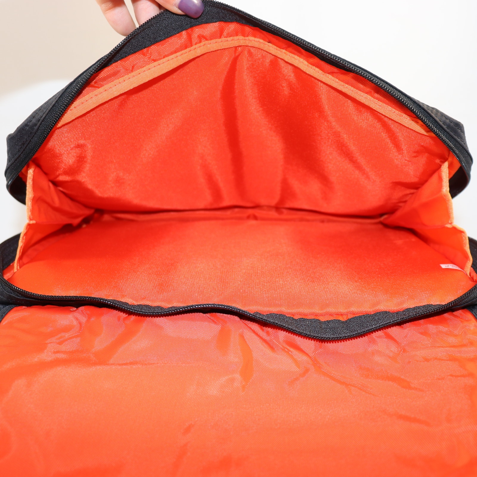 Vintage Nomatic Black Nylon Messenger Bag With Bright Orange Interior — image 3 of 6